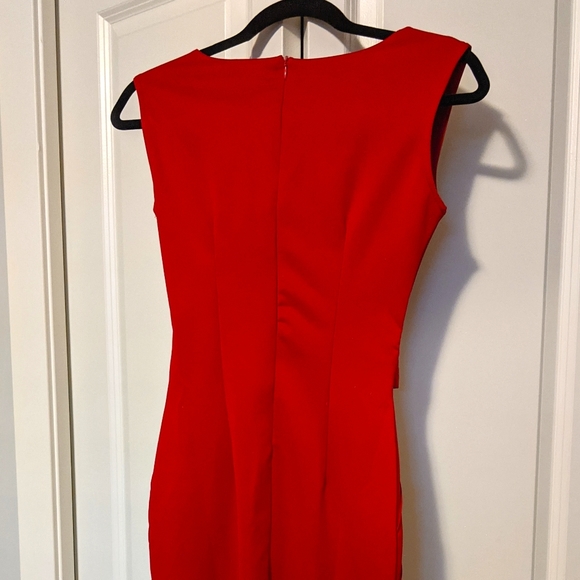 ❤️Beautiful red bodycon dress NWOT❤️ - Picture 6 of 6